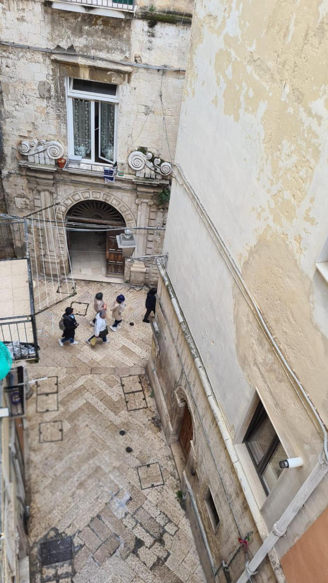 Bona Sforza Suites Bari Bagian luar foto